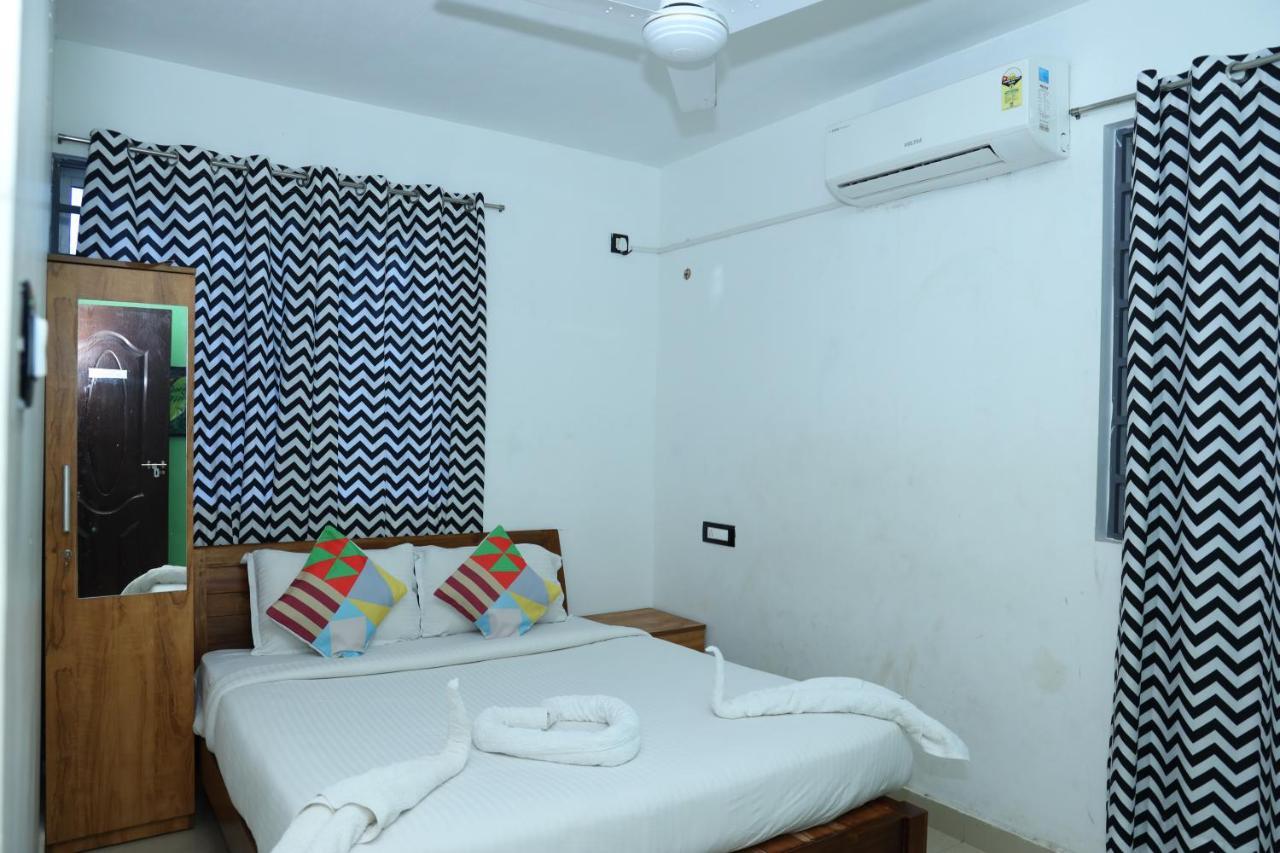 Airport Cochin Grand Residency , Nedumbassery Ангамали Экстерьер фото